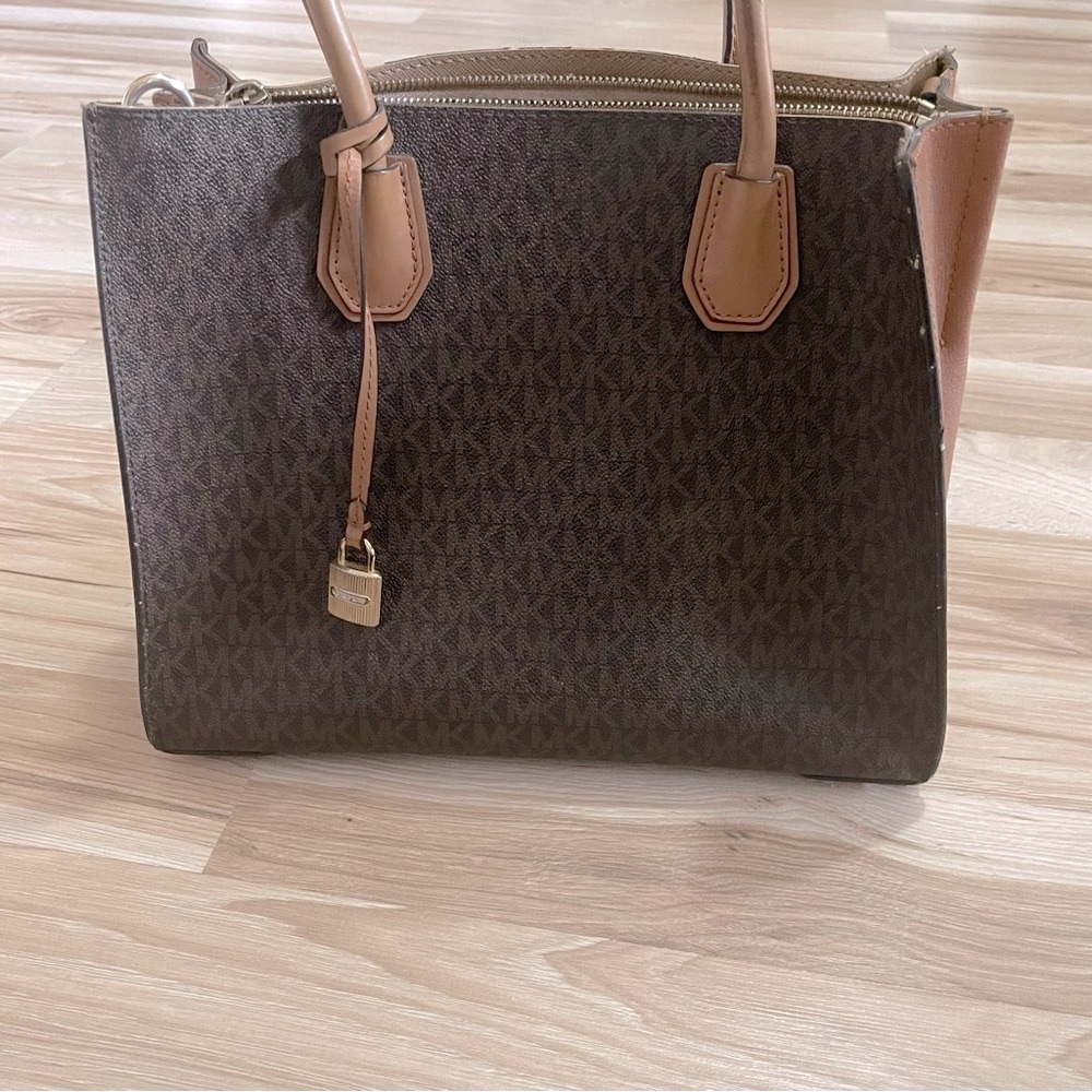 Michael Kors Brown and Tan Shoulder Bag with Structured Design - Picture 2 of 13